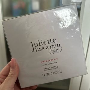 Juliette Has A Gun Discovery Set